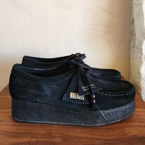 Wallacraft Bee Black Suede size 8
